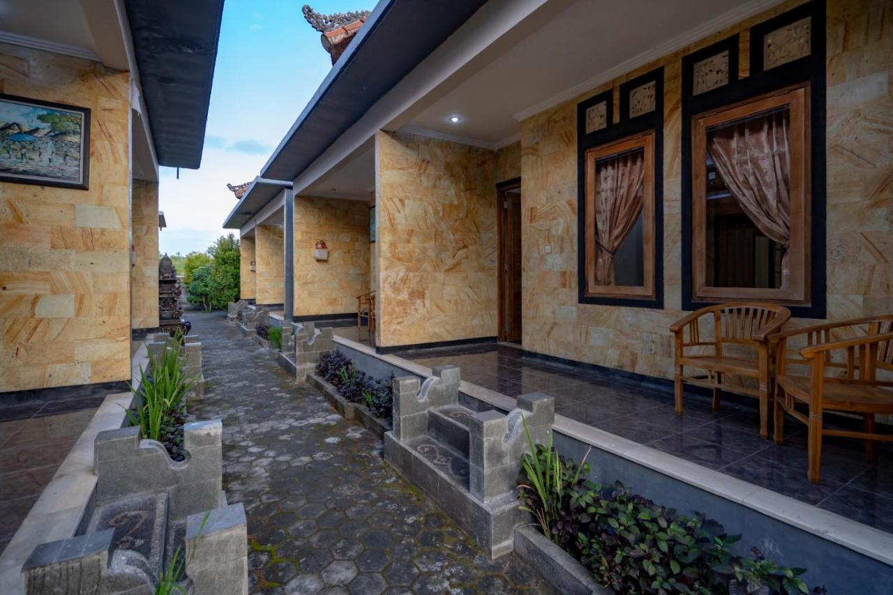 Villa Amari By Wizzela Batumadeg Exterior photo